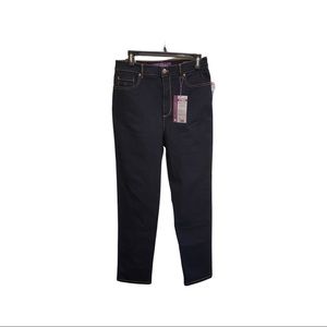 Gloria Vanderbilt- Amanda sliming Jean